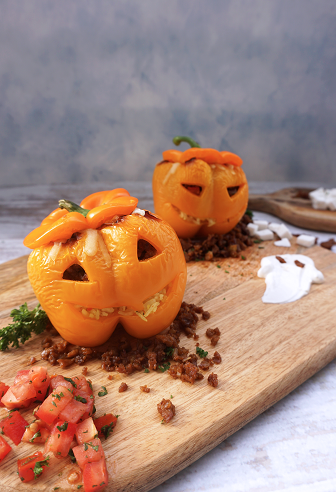 Gefüllte Halloween Paprika Gefüllte Halloween Paprika