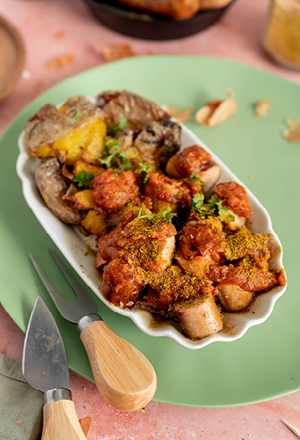 currywurst mit smashed potatoes currywurst mit smashed potatoes