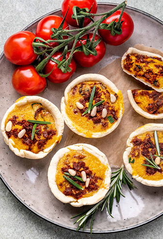 Miniquiche mit endori veganem Hack Miniquiche mit endori veganem Hack